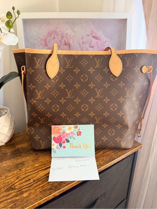 Louis Vuitton Handbags - Louis Vuitton Monogram Canvas Neverfull Tote with Natural Vachetta Trim